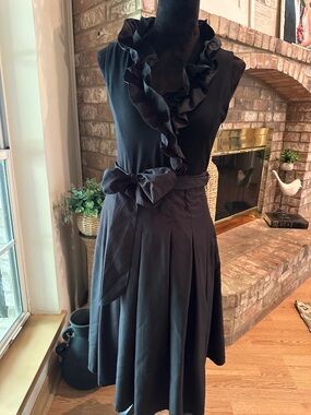 Jessica Howard Black Ruffle V-Neck Tie-Waist Midi Dress